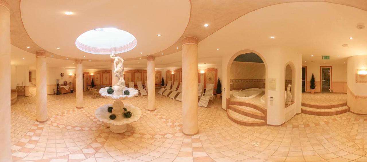 Hotel Central Seefeld in Tirol Exteriör bild