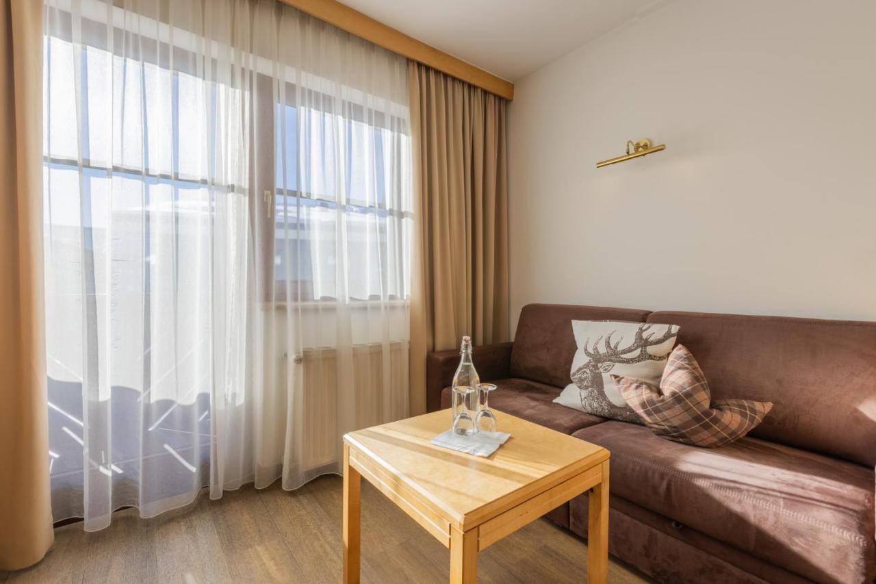 Hotel Central Seefeld in Tirol Exteriör bild
