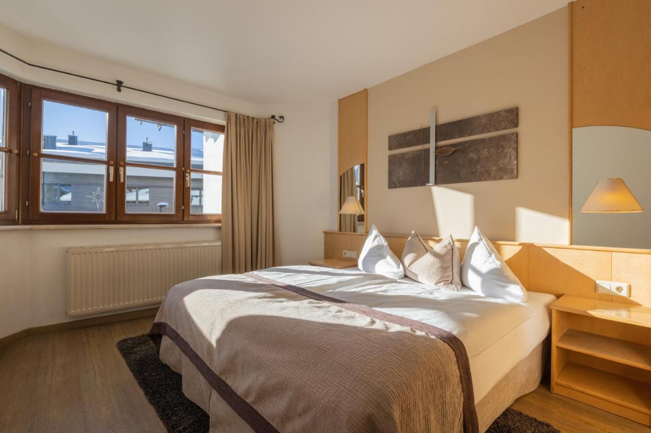 Hotel Central Seefeld in Tirol Exteriör bild
